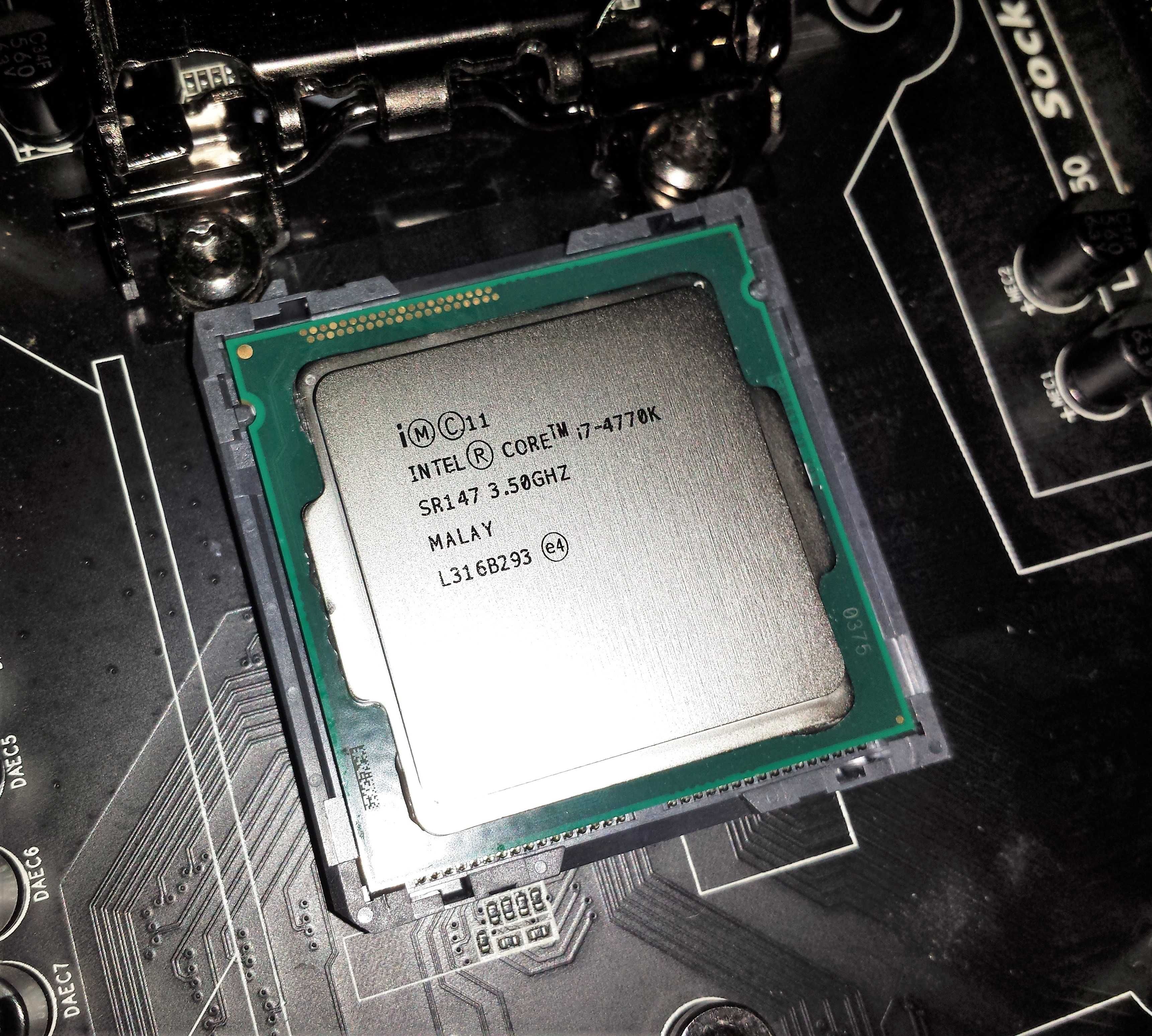 Intel i7-4770k (3.5 Ghz) - Processador (CPU) - Socket (LGA) 1150 (8)