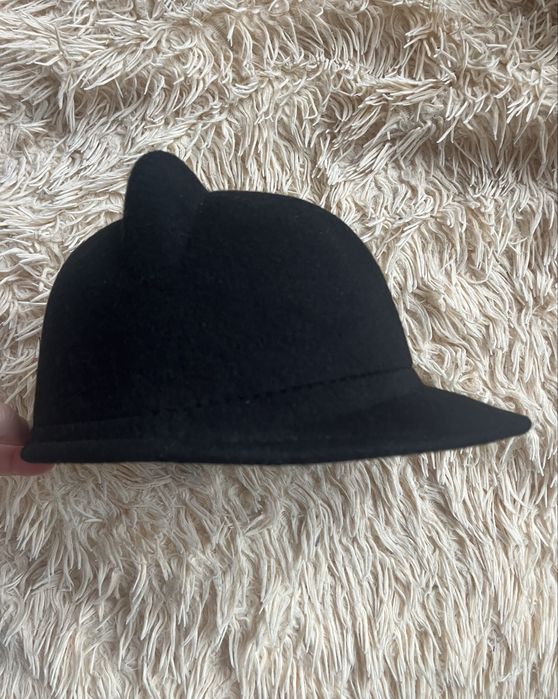 Жокейська фетрова жіноча шляпа осіння шапка берет капелюх з вушками