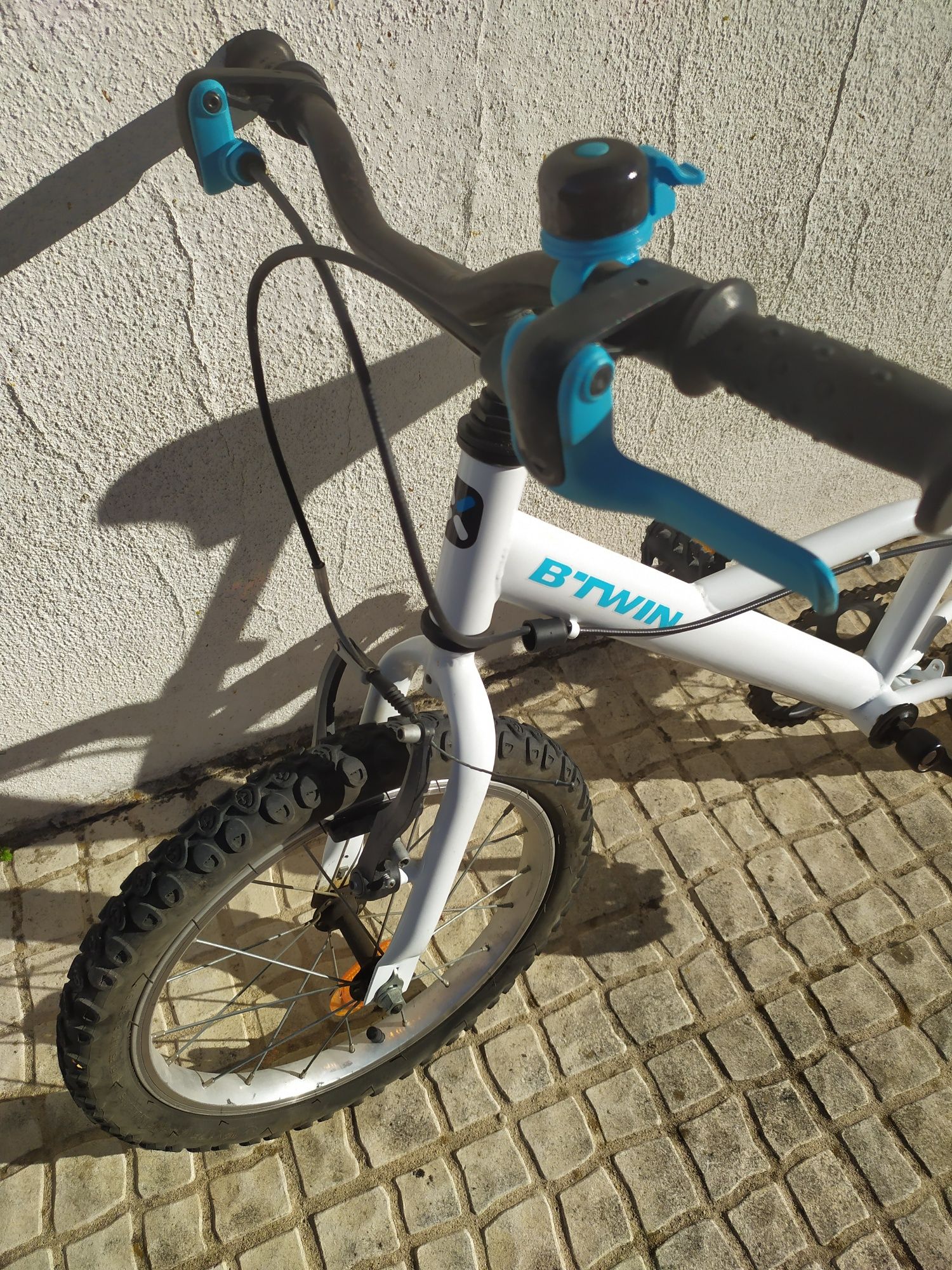 Bicicleta roda 16 Btwin e triciclo