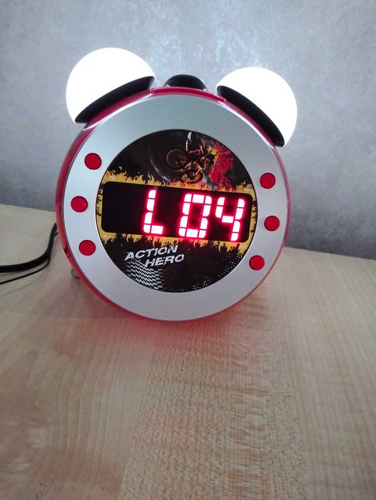 Радіо годинник Soundmaster UR140RO.