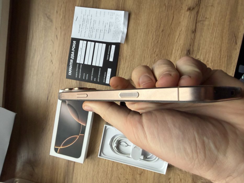 iPhone 16 Pro Max 256GB – Desert Titanium | Состояние идеальное