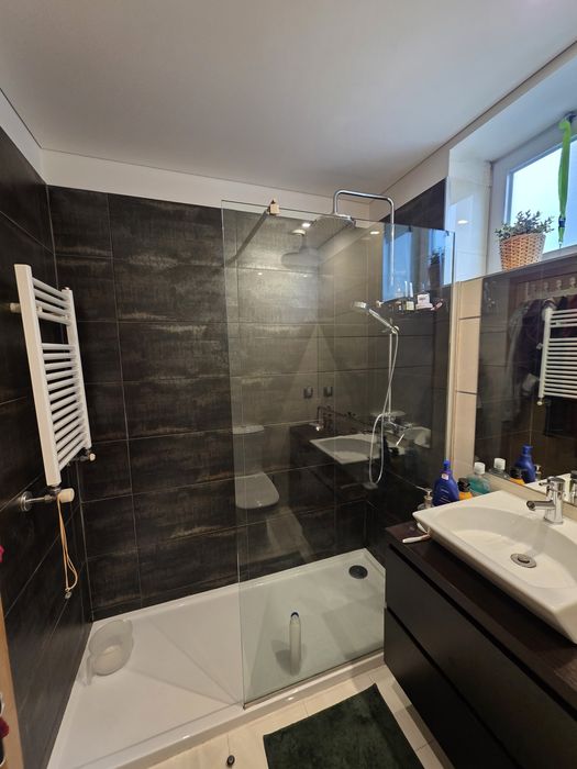 Apartamento T3 com terraço e box p 2 carros