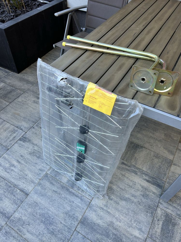 Antena Szerokopasmowa ASP 6-60 z Wzmacniaczem
