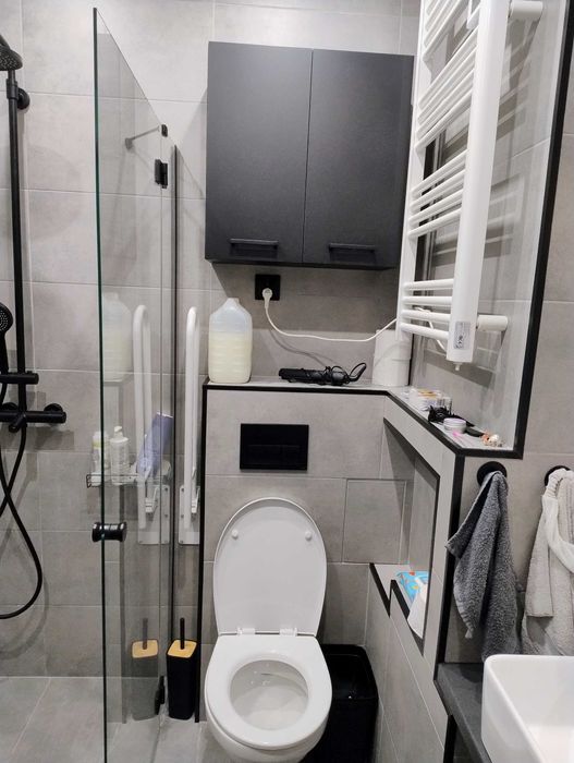 Drzwiczki uchylne łazienkowe