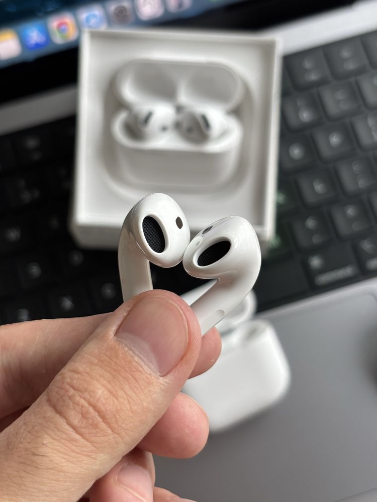 Apple AirPods 4 (ANC) Active Noise Cancellation