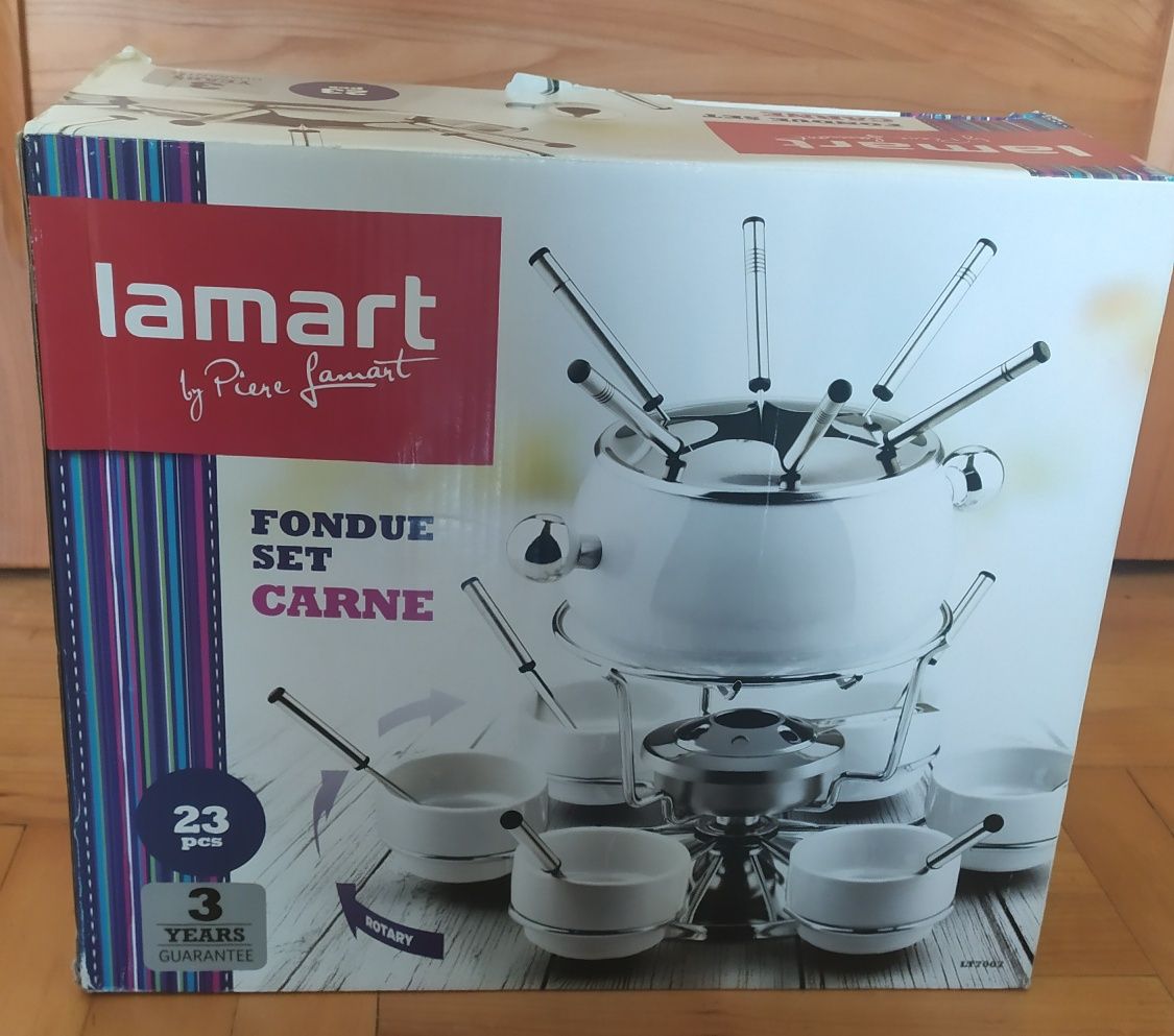 Zestaw do fondue LAMART LT7007 - biały, 23 częściowy