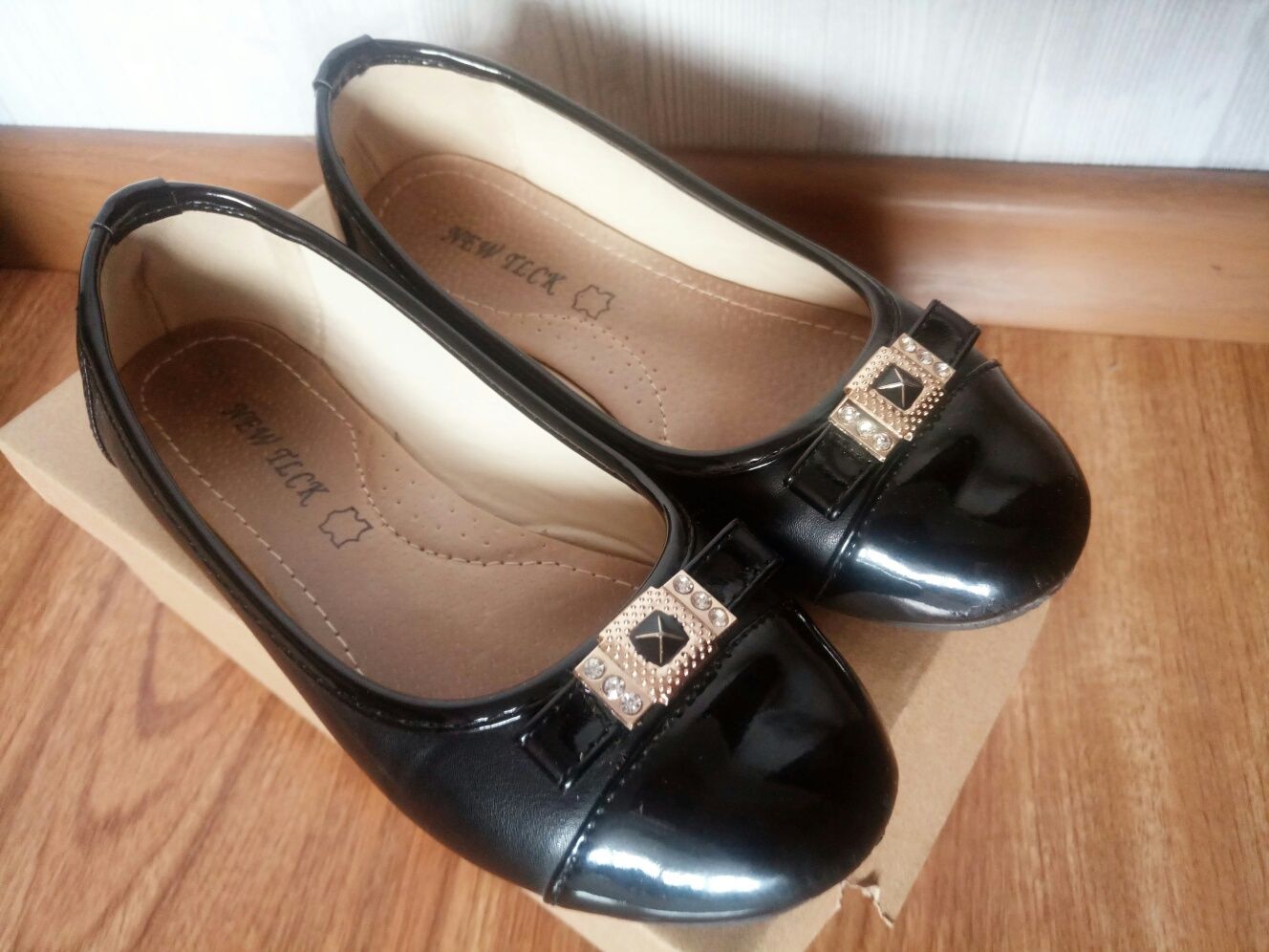 Buty eleganckie dziewczęce r. 32