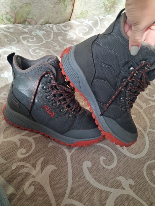 Зимове взуття 38р. для хлопчика