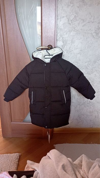 зимова куртка чорна