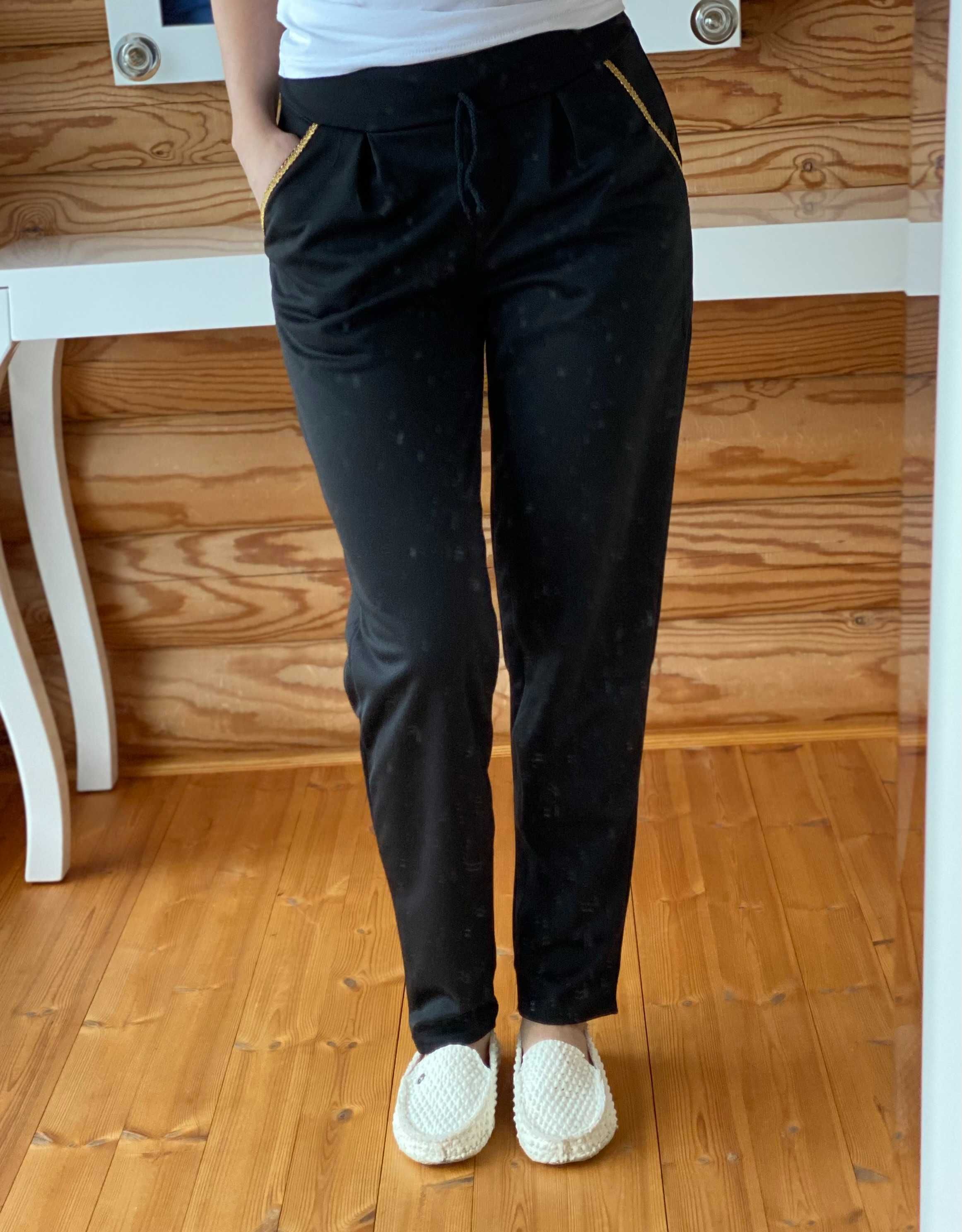 Wygodne spodnie damskie z kieszeniami czarne - S (metka M)