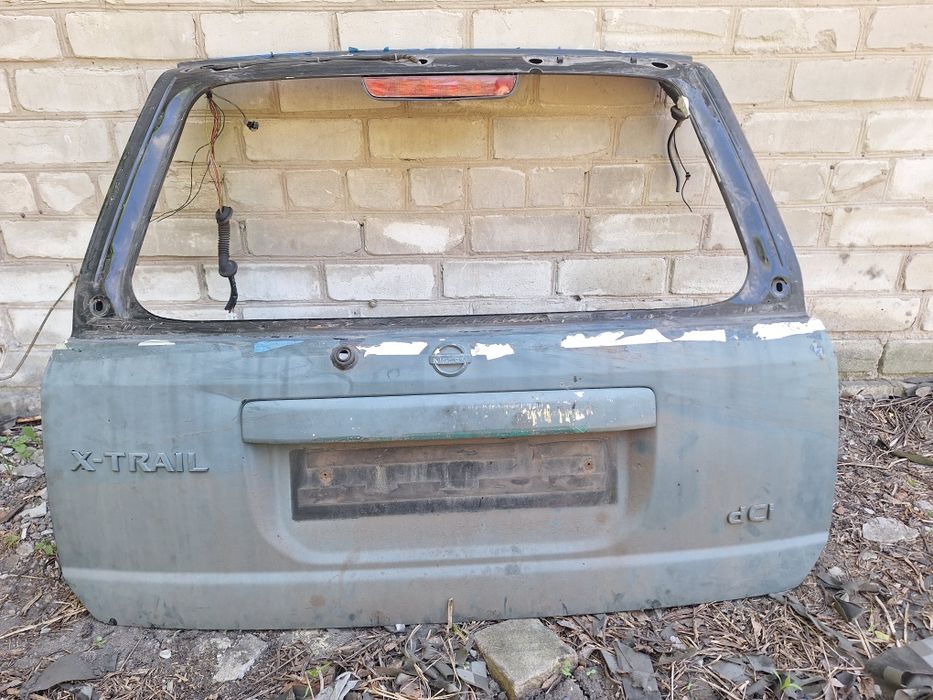 Задня ляда ніссан т30