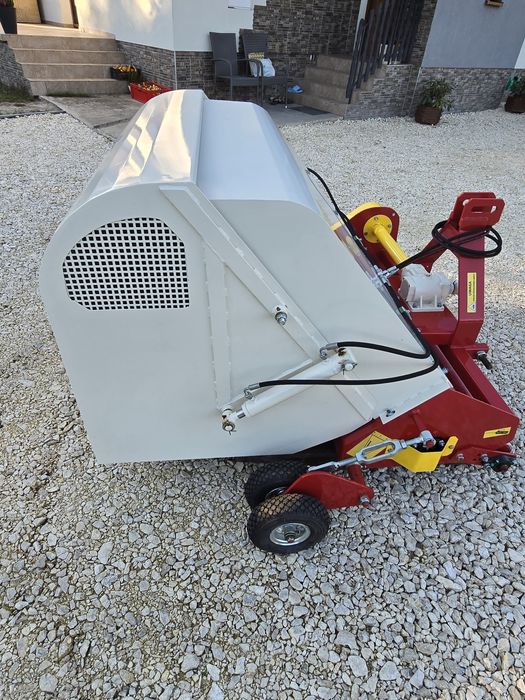 Wertykulator - aerator 2w1 4Farmer do trawników boisk