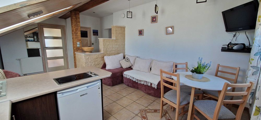 Mieszkanie na wynajem, Rewa