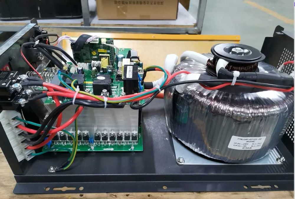 Інвертор 3кВт 12В / ДБЖ UPS / зарядка 75А / тороідальний тр-р +LiFePO4