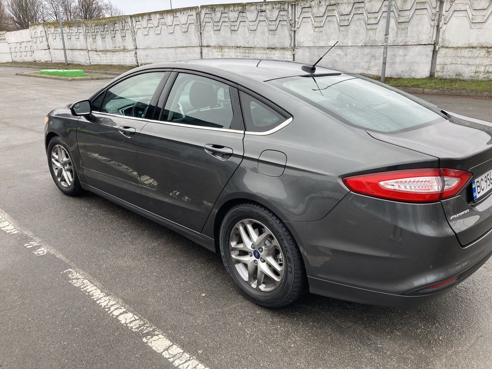 Ford Fusion se 2015