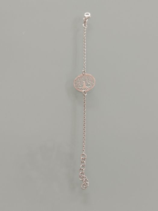 linda pulseira em prata com a árvore da vida