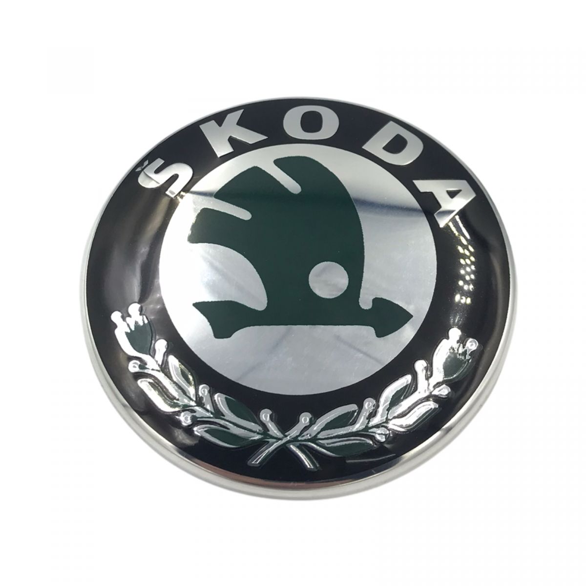 Емблема Skoda Octavia Tour A5 Fabia Rapid на капот зелена велика