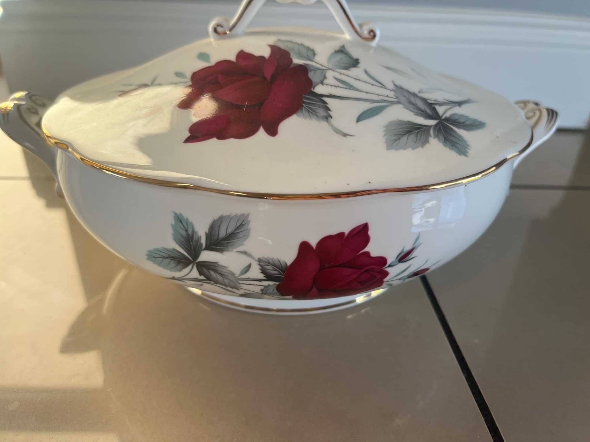 Porcelanowa waza Royal Albert Sweet Romance