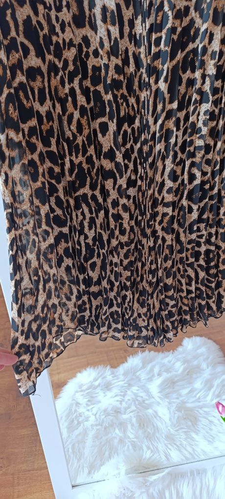 Plisowana sukienka w panterkę Plus Size 3XL,4XL