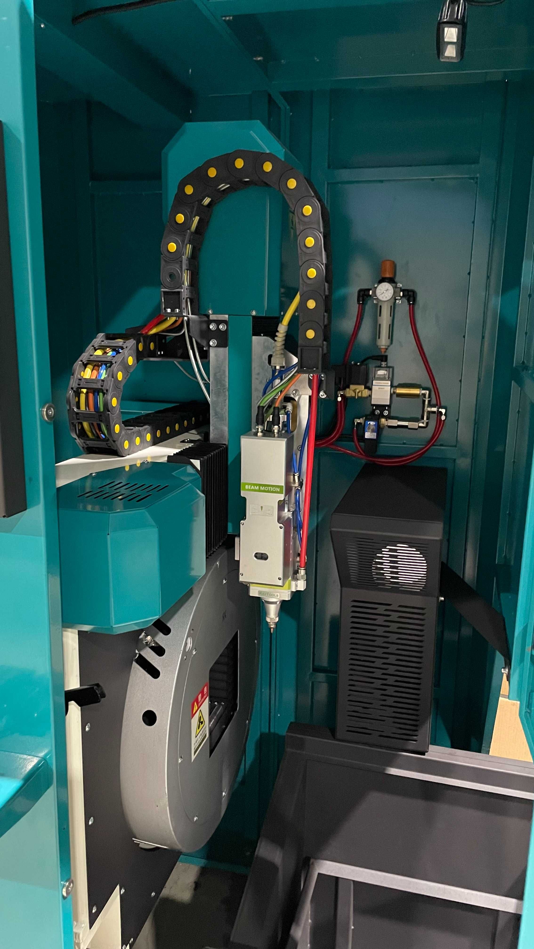 Лазерний труборіз з ЧПУ 2кВт Dominant CNC