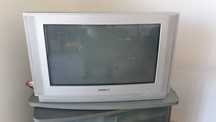 TV SAMSUNG 67 cm + conversor digital