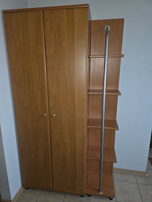 Szafa i regał / meble