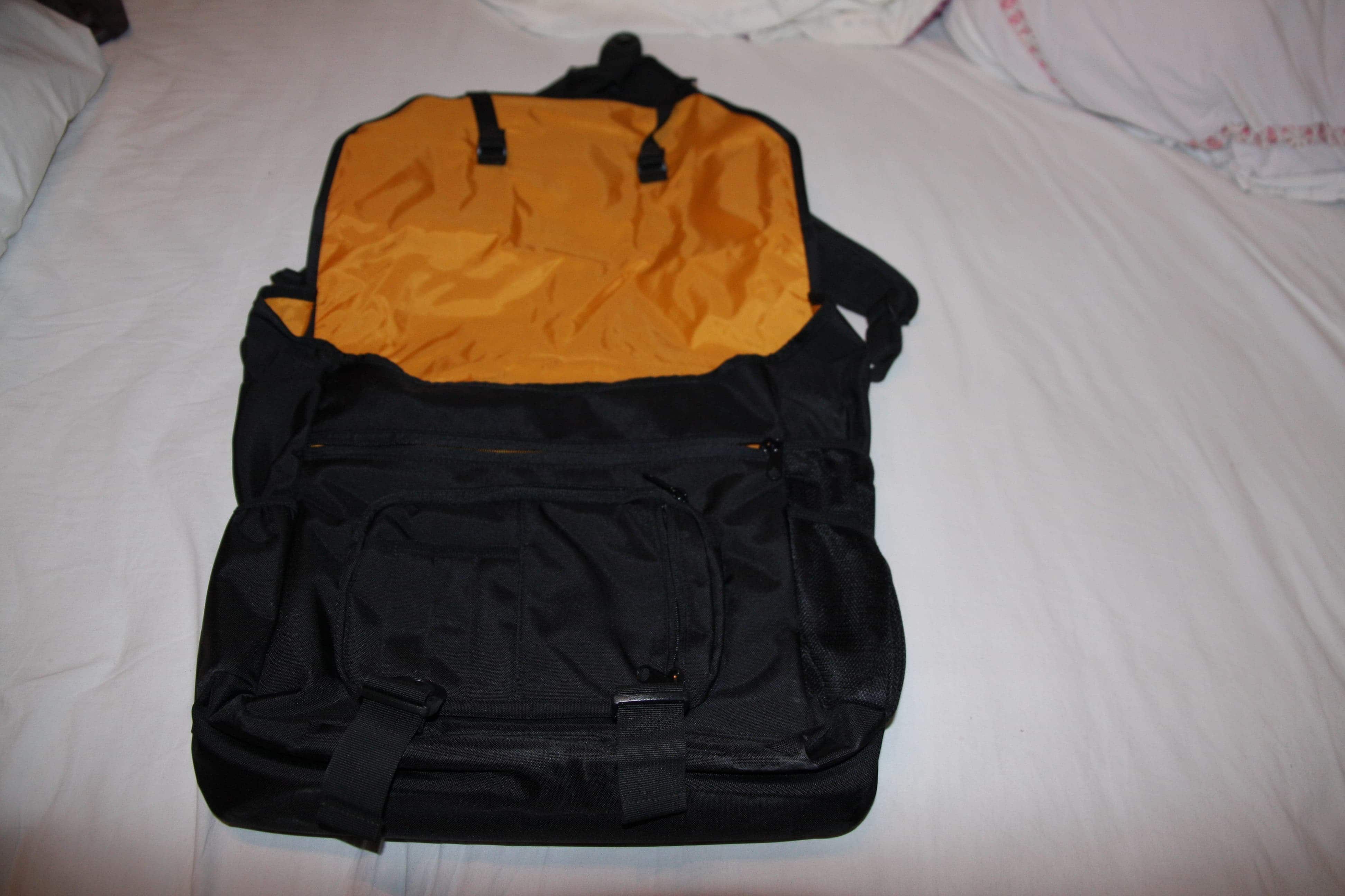 torba na notebooka 15 " BumBakPak Flow Hybrid Messenger/Backpack
