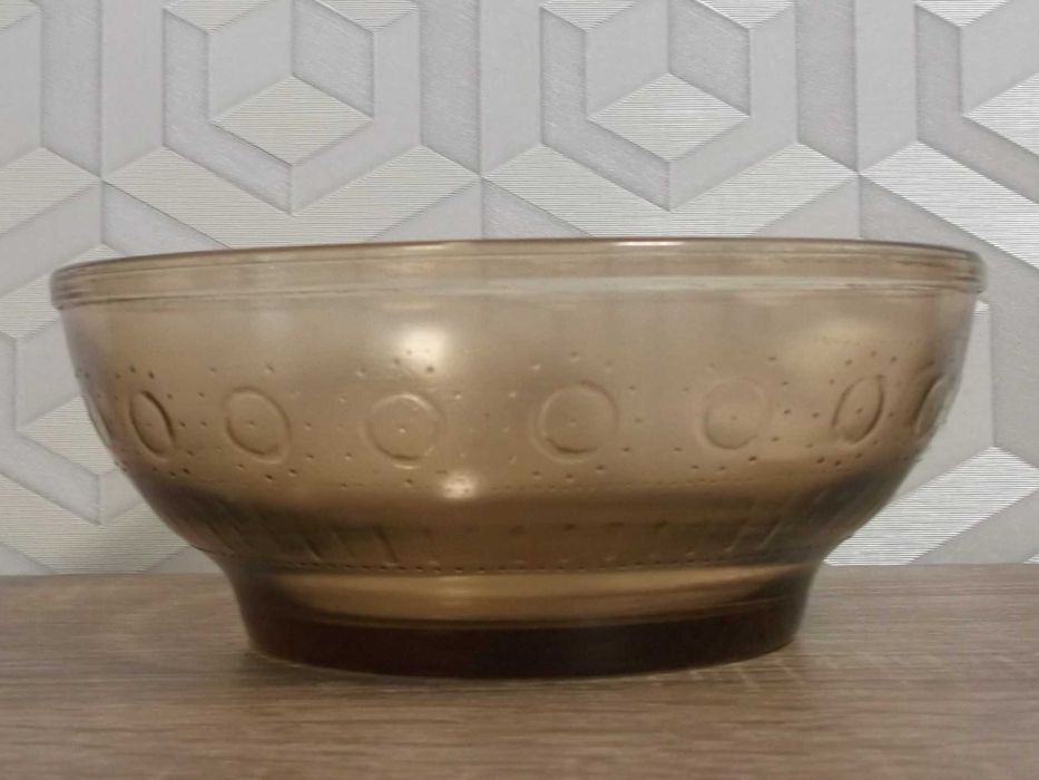 Салатница 3 шт. большая, глубокая, без сколов и трещин 1 шт.= 70 грн.