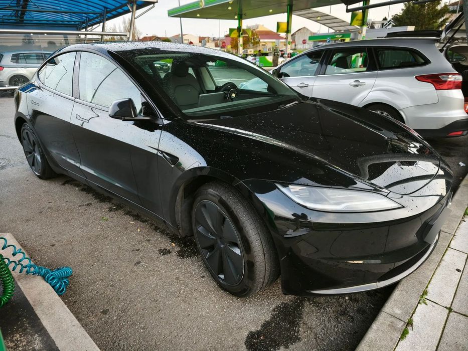 Tesla Model 3 Tração Traseira