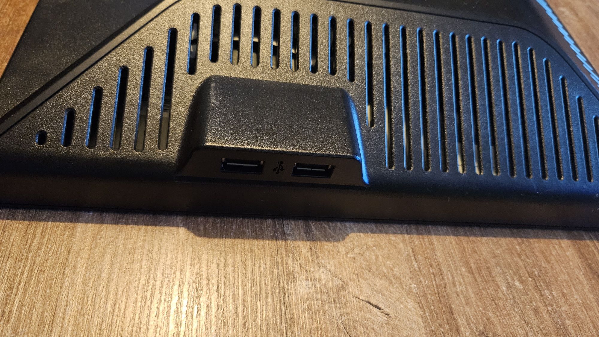 Dell 2x 17 i  15 monitory LCD do szkoły biura