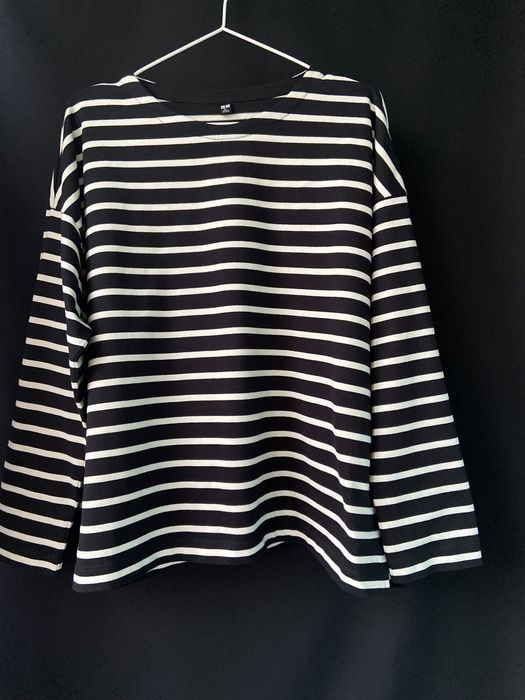 Стильний котоновий лонгслів у смужку від Uniqlo
