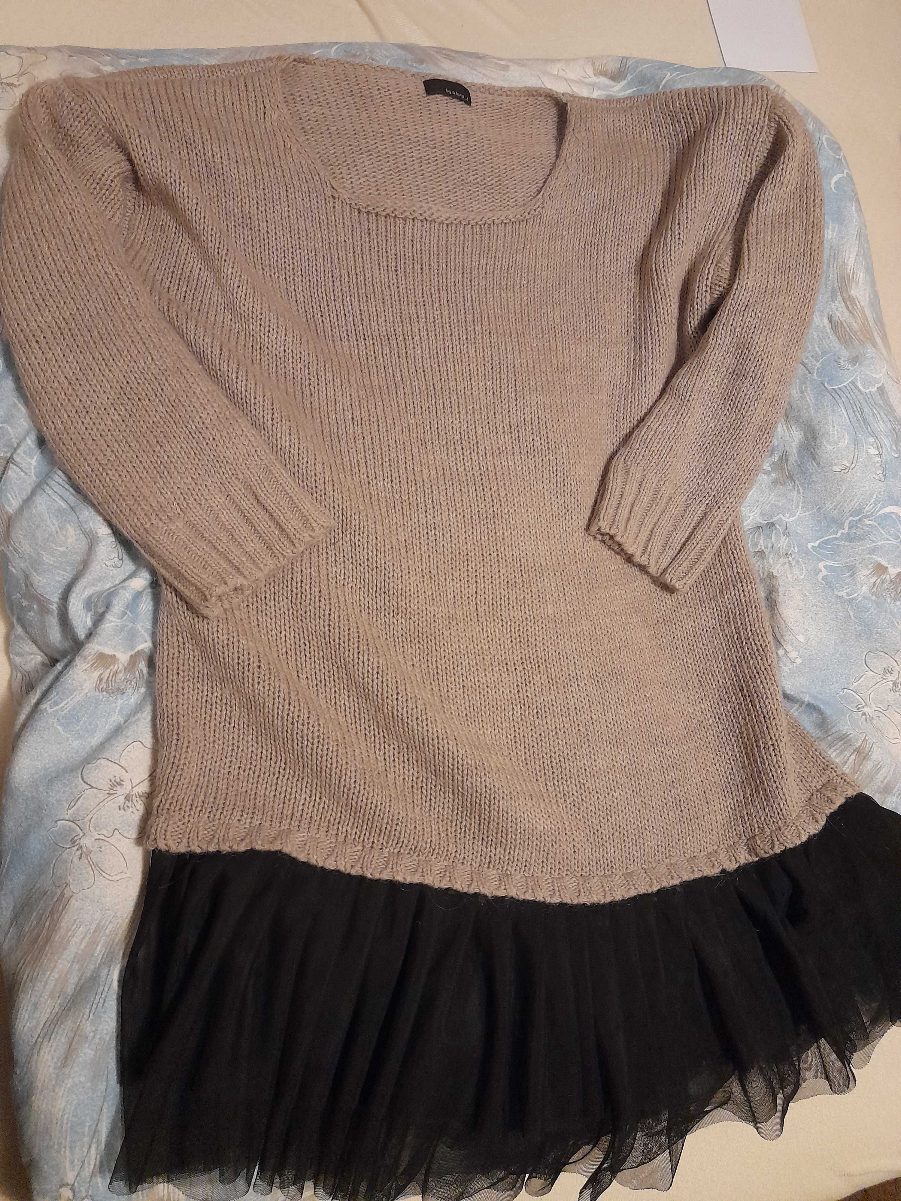 Sweter by olala cieplutki wełna falbanki czarne.