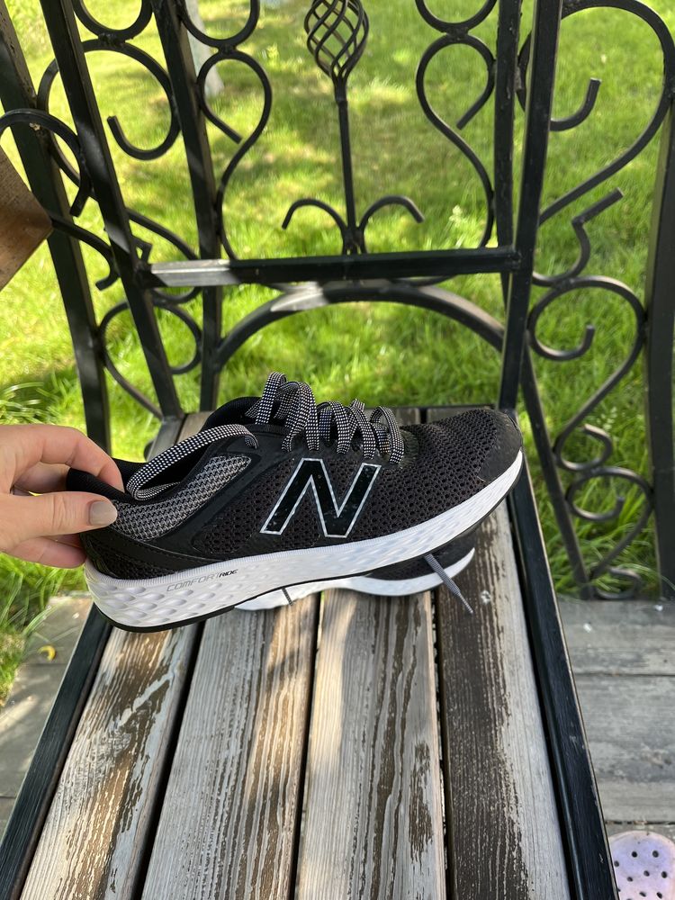 Кросівки жіночі new balance comfort ride 520v3