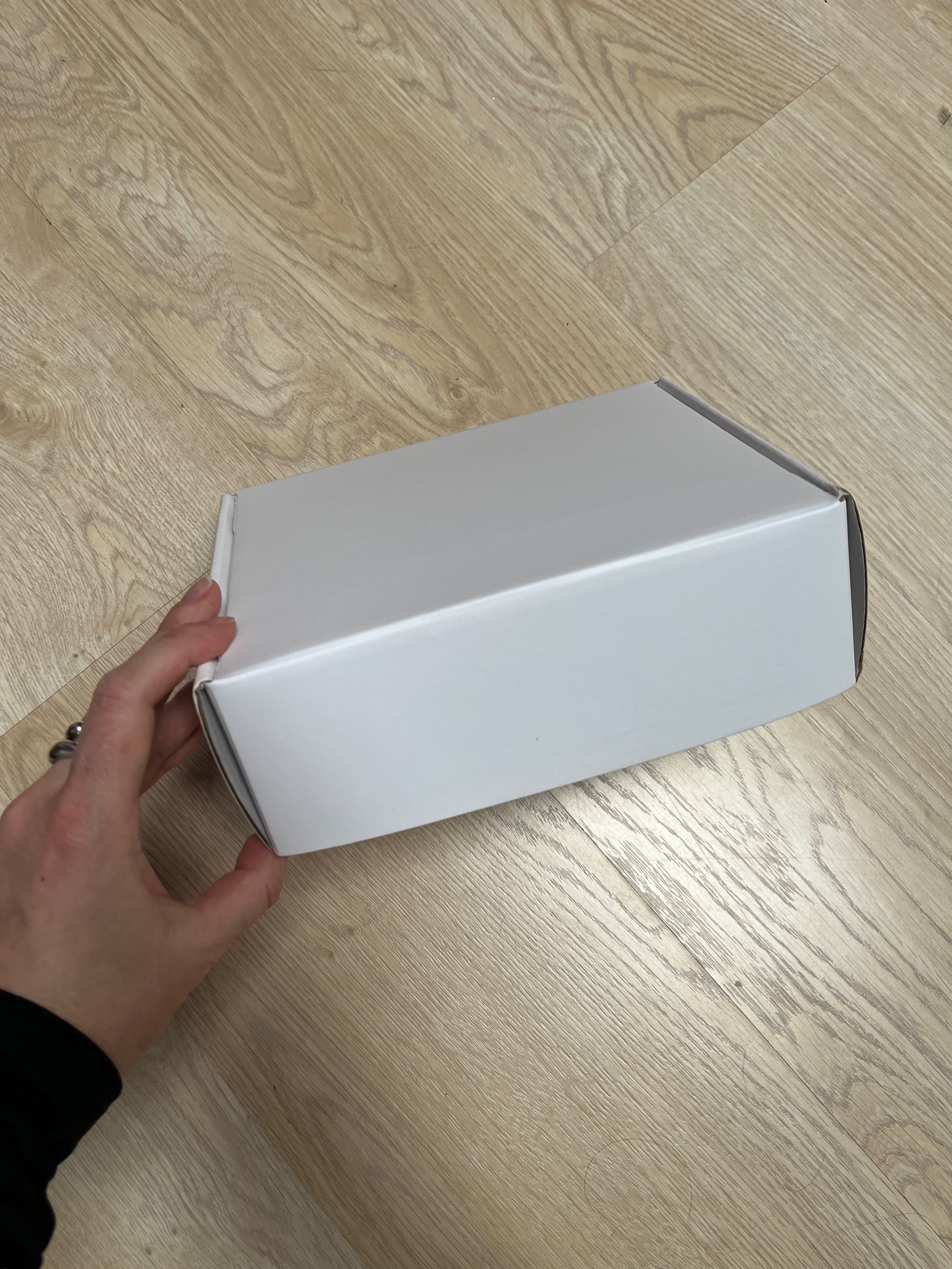 Коробка для упаковки товара  ( белая )