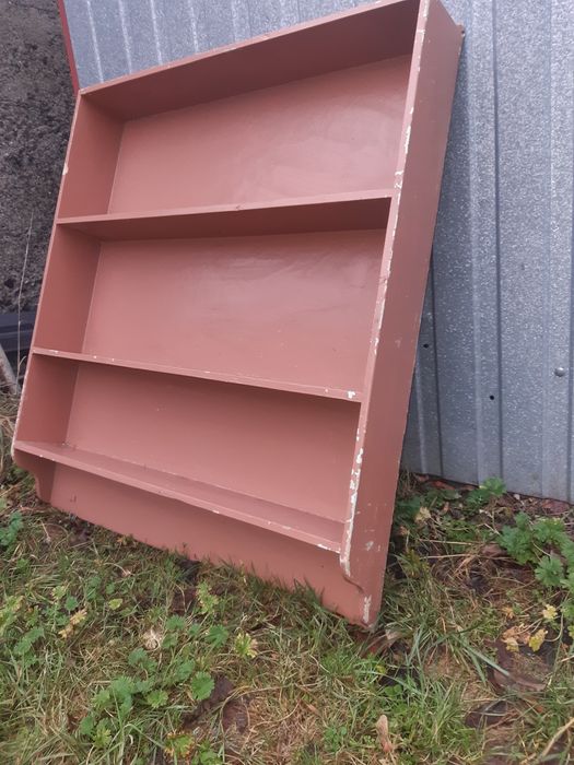 Pulka wiszaca szafka