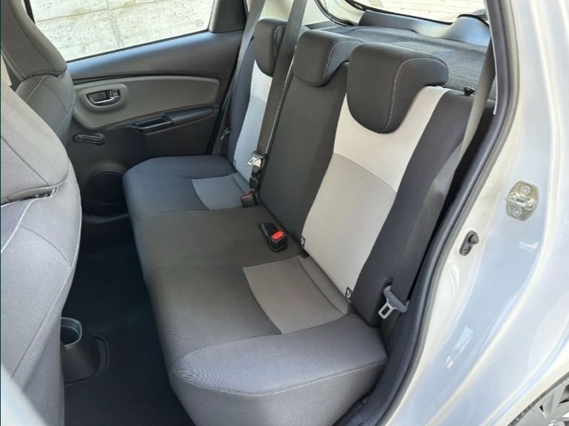 Toyota yariss 0.999 Gasolina 04/2019