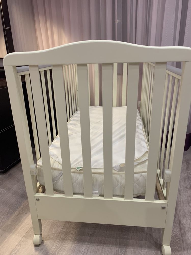 Детская кроватка Baby Italia