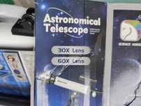 TELESKOP ASTRONOMICZNY z Adapterem do telefonu