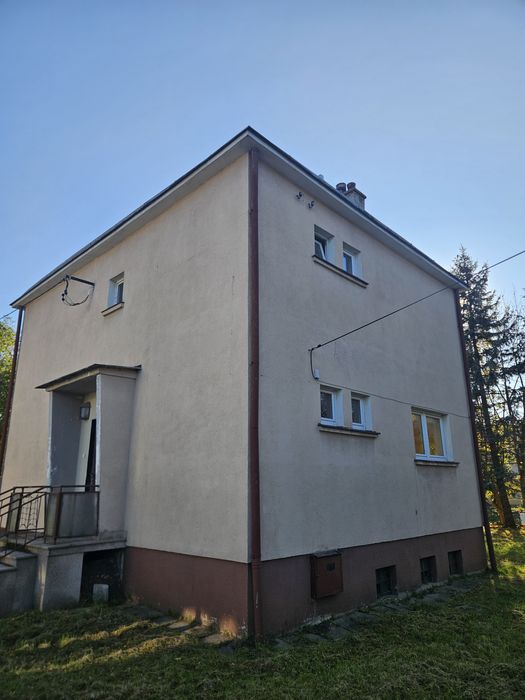 Sprzedam nieruchomość dom 70m2; 3 kondygnacje działka 7250 m2