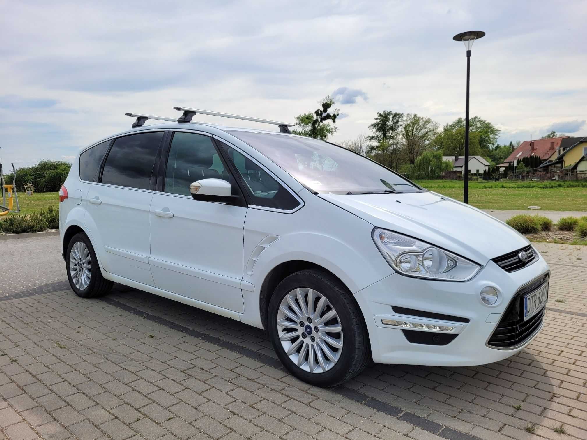 Ford S-MAX 2.0 Lift TDCI 163 KM, wersja Titanium, 7 osobowy