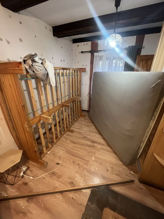 Lozko 160cm z materacem