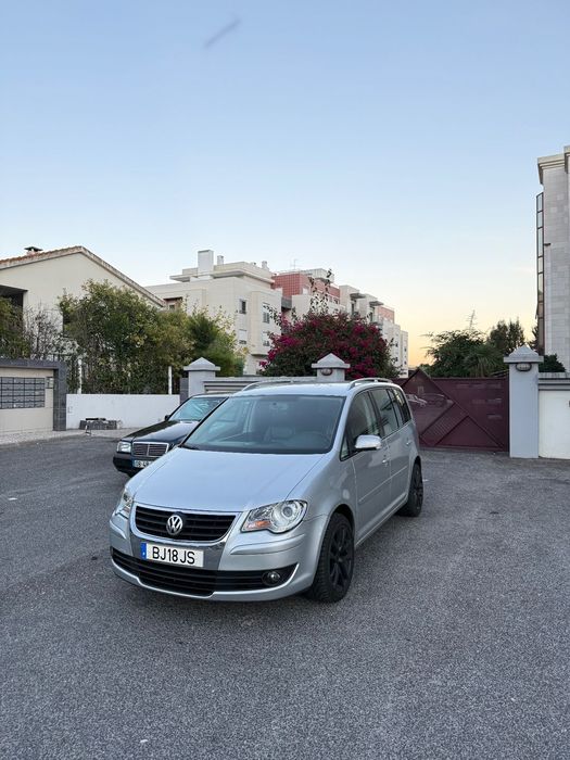 VW Touran 2.0 TDI Trendline DSG 5L