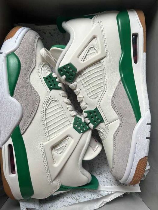 Buty koszykówki Jordan_4_Retro_Pine_Green R.43