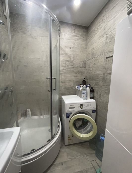 Продається 4 кімнатна квартира