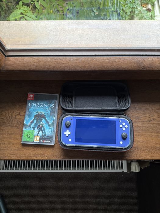 Nintendo switch lite + gra