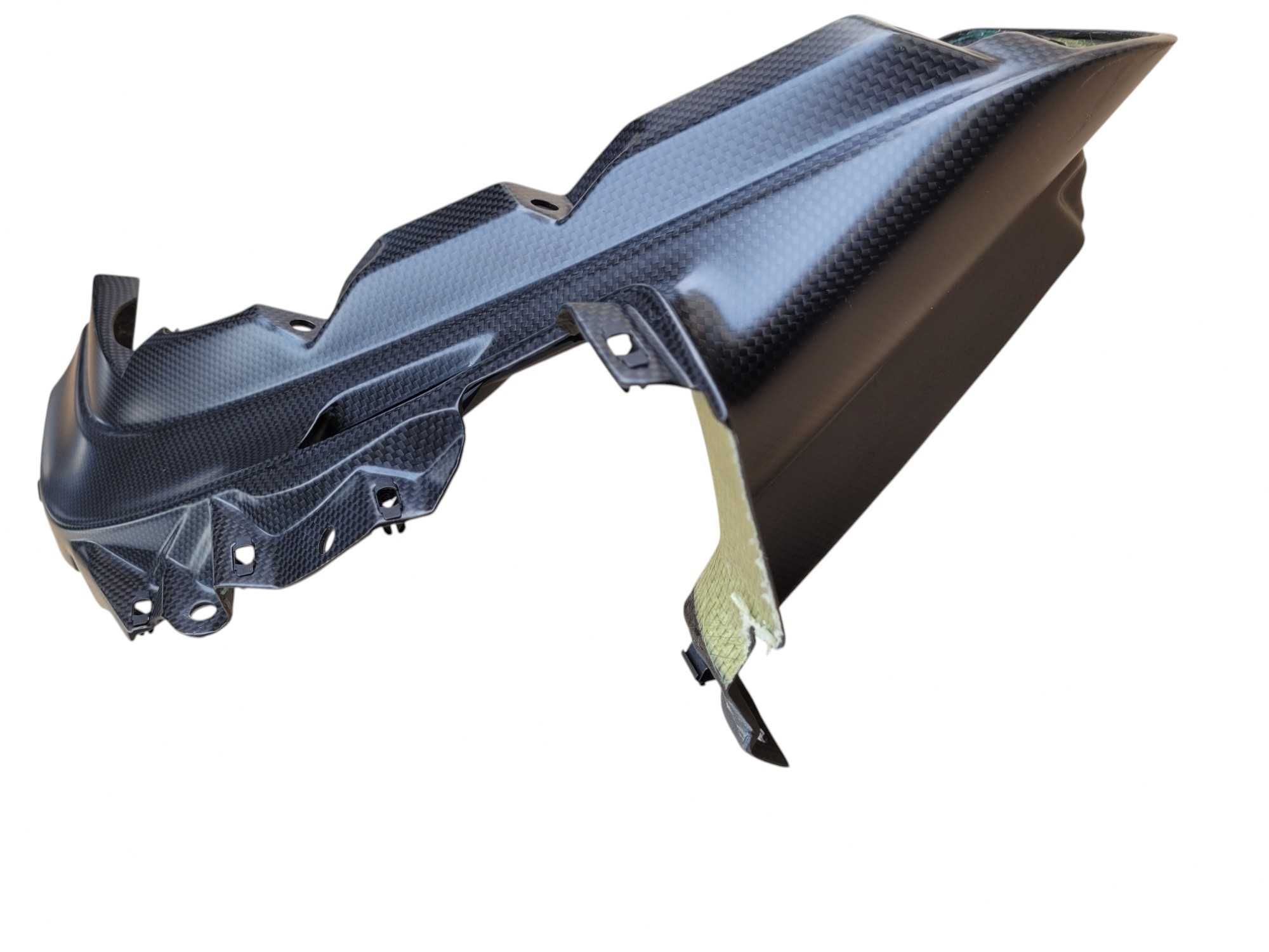 Ferrari 12 Cilindri - panel dekor deski konsoli dashboard trim CARBON