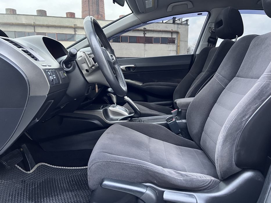 Honda Civic АВТОМАТ 1.8 ГАЗ/Бензин