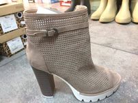 Nowe buciki rozm 38