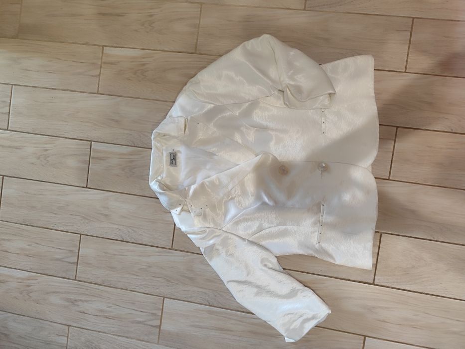 Жіночий костюм ( плаття + піджак).