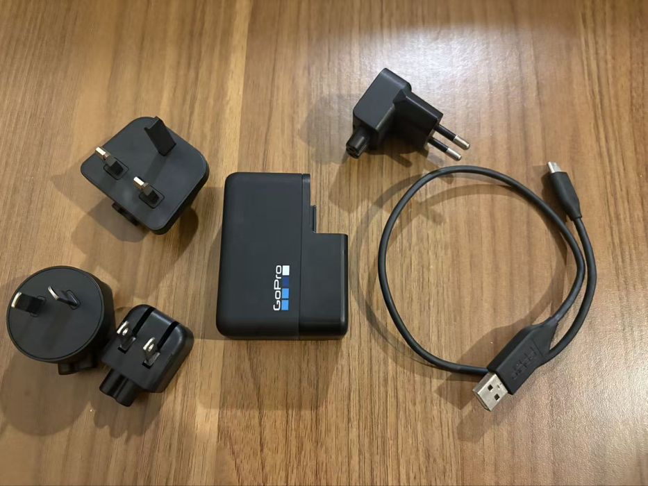 Ładowarka sieciowa GoPro Supercharger